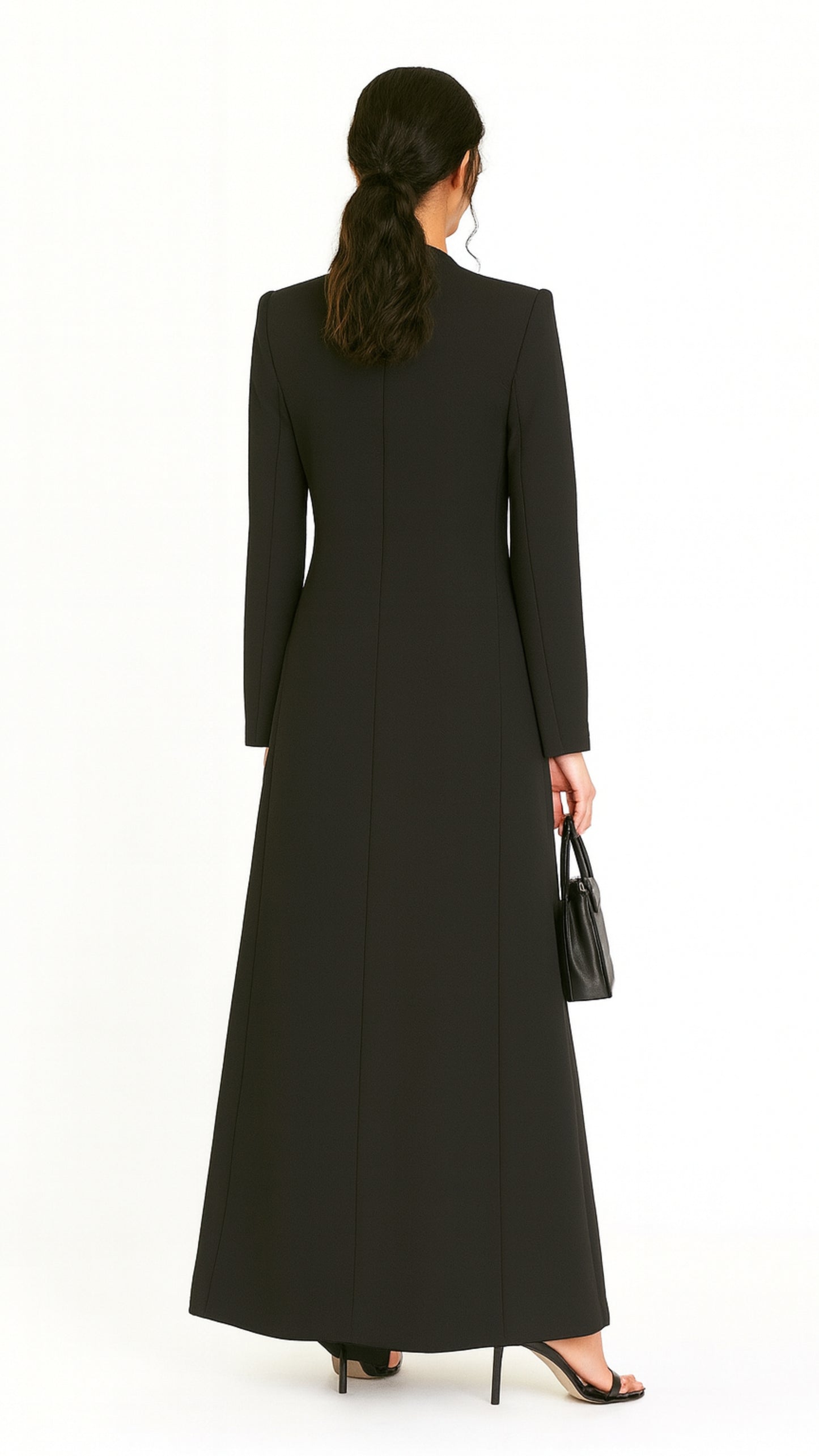 THN0041 — KAIA in Black